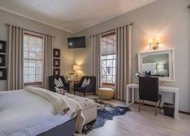 Lairds Lodge Country Estate 3