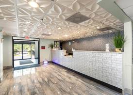 Wingate by Wyndham Humble/Houston Intercontinental Airport 4