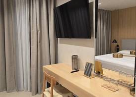 Lion Gate Hotel 3