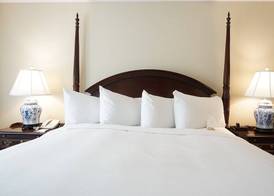 The Simsbury Inn 4