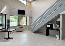 Econo Lodge Airport Quebec 5