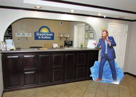 Days Inn & Suites by Wyndham Fort Valley 3