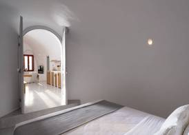 Serendipity Cliffside Villa & Suites 3