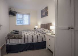 Castle Cove - 1 Bedroom Apartment - Tenby 3