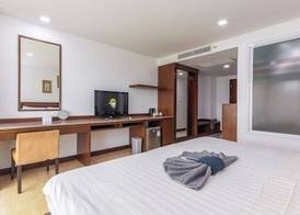 The Kris Resort Hotel 3