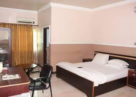 NEW POINT HOTEL AND SUITES 3