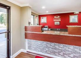 Econo Lodge Lanett 3