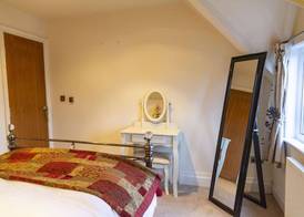 Luxury Apt No. 2 - One Bed Apartment 4