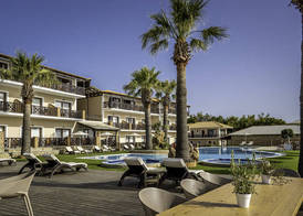 Koukis Seaside Complex 5
