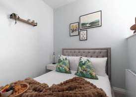 Elliot Oliver - Stylish 2 Bedroom Town Centre Apartment 5
