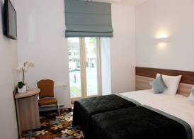 Algiro Hotel 4