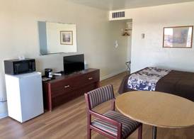 The Budget Inn Express 5