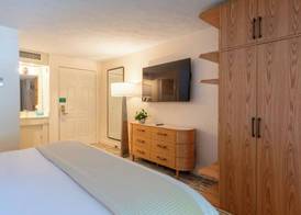 The Meadowmere Resort 5