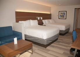 Holiday Inn Express & Suites DECATUR by IHG 4