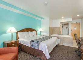 Pacifica Beach Hotel 5