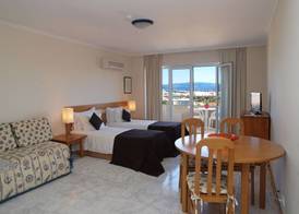 Apartamentos Jardins da Rocha 4