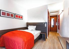 Art & Business Hotel 3