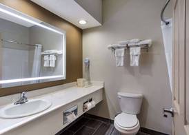 Quality Inn & Suites Pearl-Jackson 5