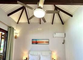 Holiday Beach Hotel 5