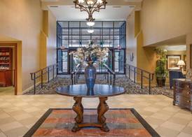 Clarion Collection Hotel Arlington Court Suites 3