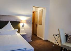 Waldhotel Luise 4