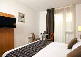Séjours & Affaires Paris Ivry 5