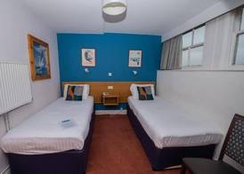 Manor Hotel 5