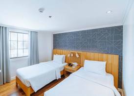 Sugarland Hotel 4