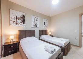 Kondo Stays - City Center Apartments 2