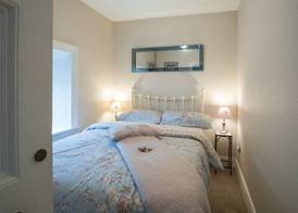 Charming 2 Bed Apartment Donegal Town Centre 3