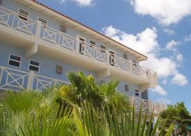 Ocean Breeze Boutique Hotel & Marina 5