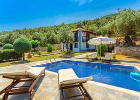 Villa Glysteri Large Private Pool Walk to Beach A C - 2125 4