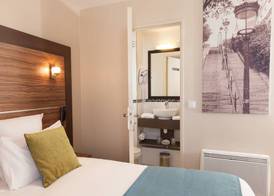 Hotel Apolonia Paris Montmartre; Sure Hotel Collection by Best Western 4