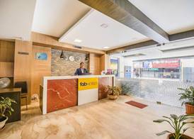 FabHotel Jansi Deluxe - Nr Gandhipuram Bus stand 4