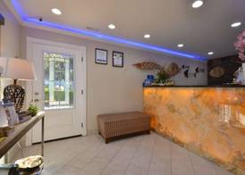 Best Western The Inn & Suites Pacific Grove 2