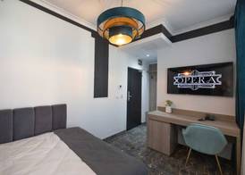 Opera Hotel 4