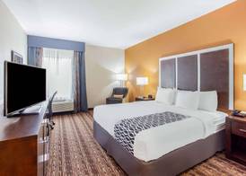 La Quinta by Wyndham Gonzales TX 5