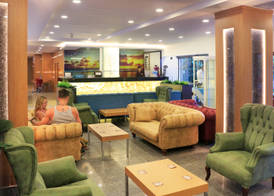 Club Aqua Plaza 4
