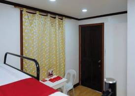 RedDoorz Plus at Billys Resort Oslob 5