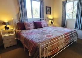 Hillcrest Suites & Cabins 5