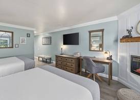 Cambria Pines Lodge 3