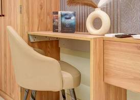 HOTEL AERO HOMESTAY 5