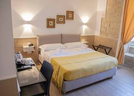 H22 Hotel 4