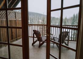 Glacier House Hotel & Resort 4