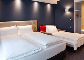 Holiday Inn Express DÜSSELDORF AIRPORT by IHG 5