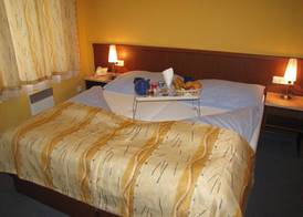 Aparthotel Austria Suites 3