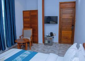 HOTEL ROLAX 5