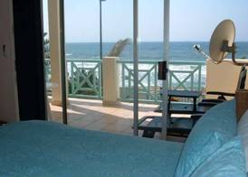 Waterfront Getaway, 2 Bedroom Seaside Bliss 3
