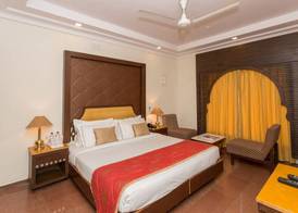 Hotel Hilltop Palace 5