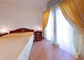 Hotel Le Cave 2